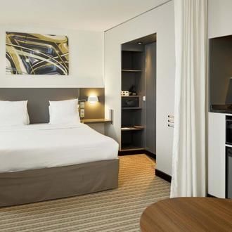 B&B HOTEL Rueil-Malmaison Gare