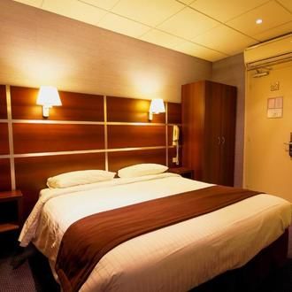 Hotel des Trois Gares