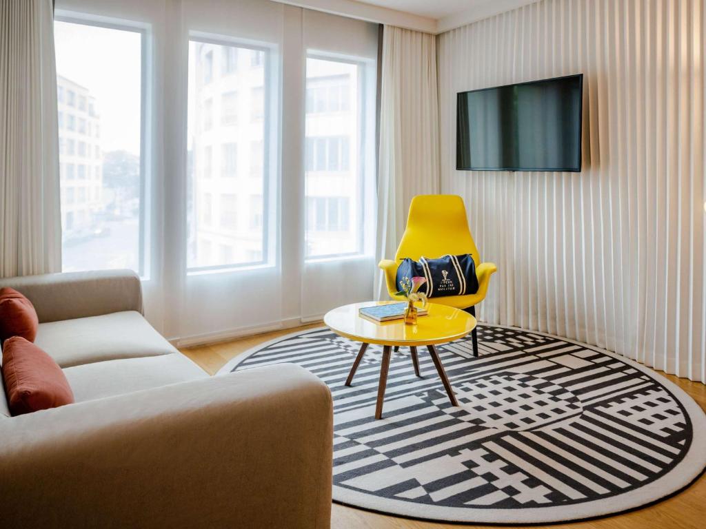 Molitor Hotel & Spa Paris MGallery Collection