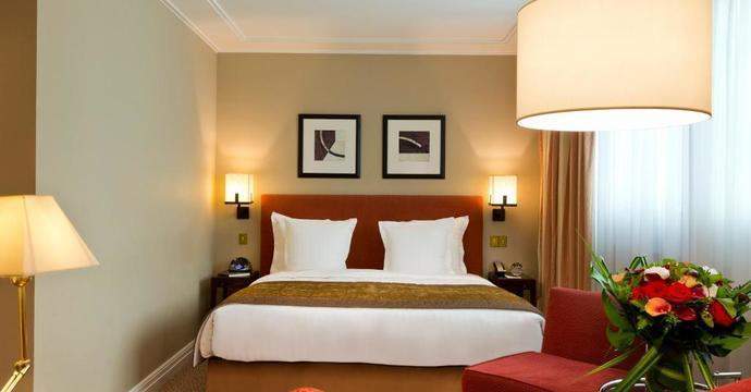 Warwick Champs Elysées Paris